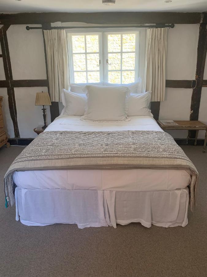 Lovely Two Bedroom Town House - Minimum 2 Night * Midhurst