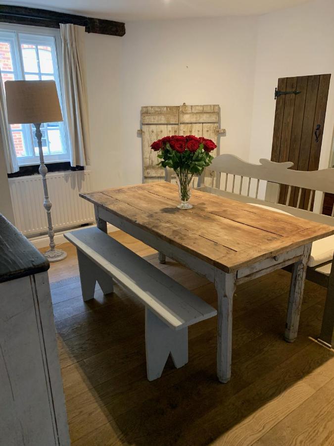 Holiday home Lovely Two Bedroom Town House - Minimum 2 Night Midhurst